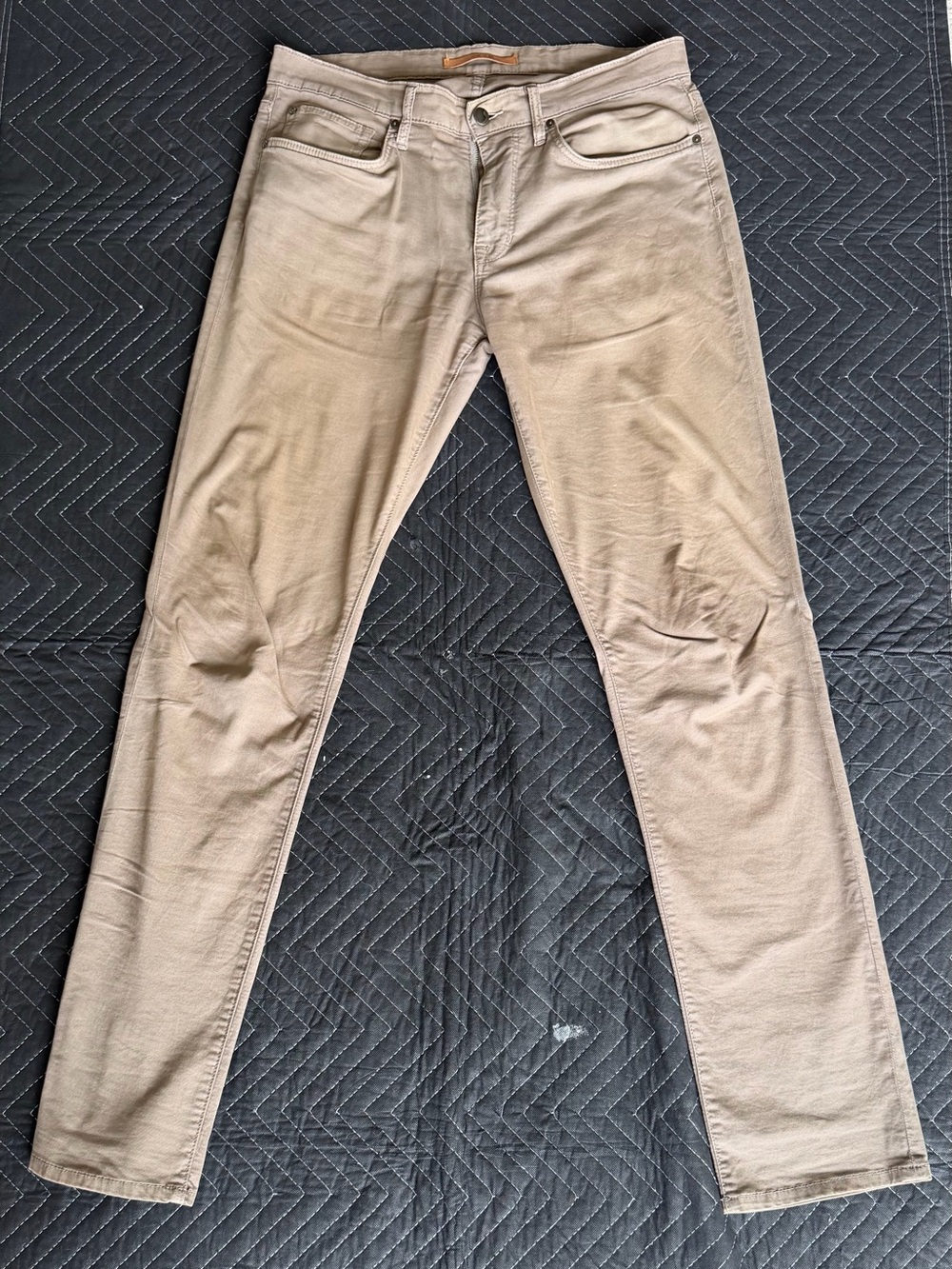 Joe's Jeans Brixton Slim Straight Pants in color “Bark”